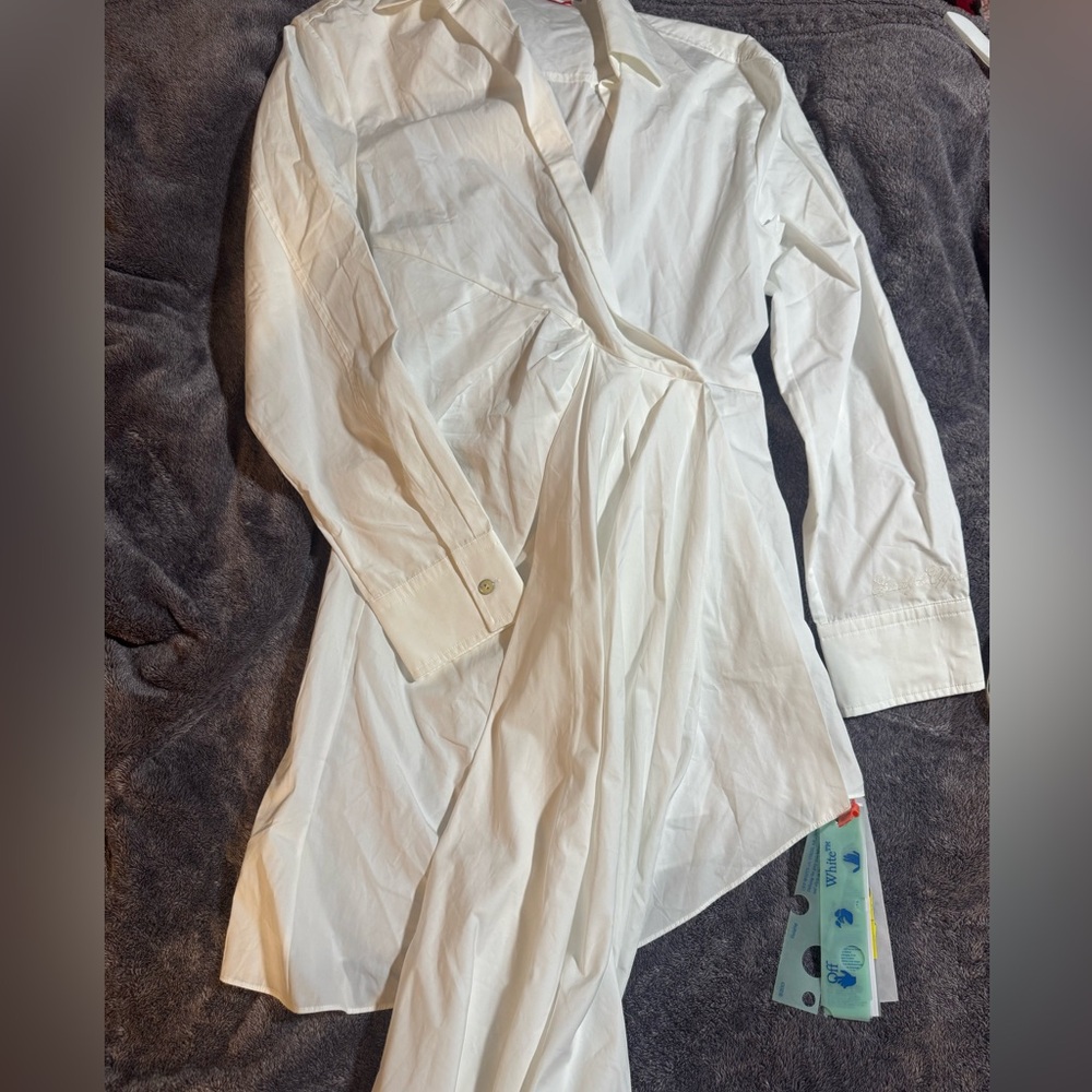 Off-White size 42 dress new with tags Tags